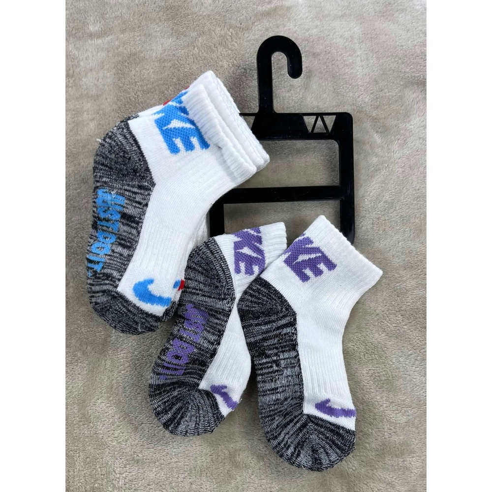 NWOT Nike Kids Ankle Socks 4 Pairs Multicolor Just Do It Grey Marl White